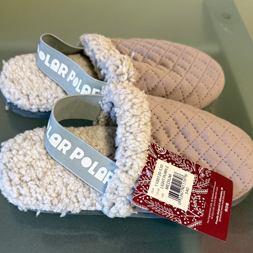 Muk Luks Cream and Gray Quilted Slippers
